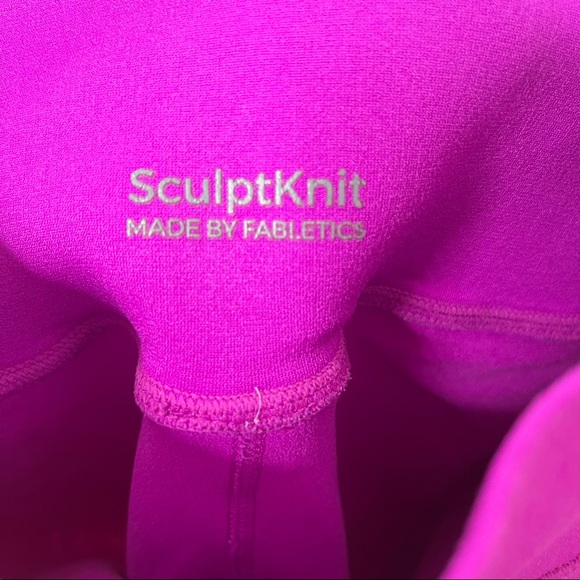 FABLETICS Sculptknot High Rise Barbiecore Leggings - Picture 13 of 14